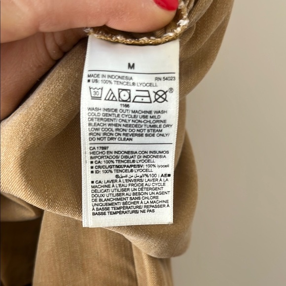 OLD NAVY butter toffee Tan Sleeveless Button-Down wide leg Jumpsuit lagenlook M - Picture 9 of 13